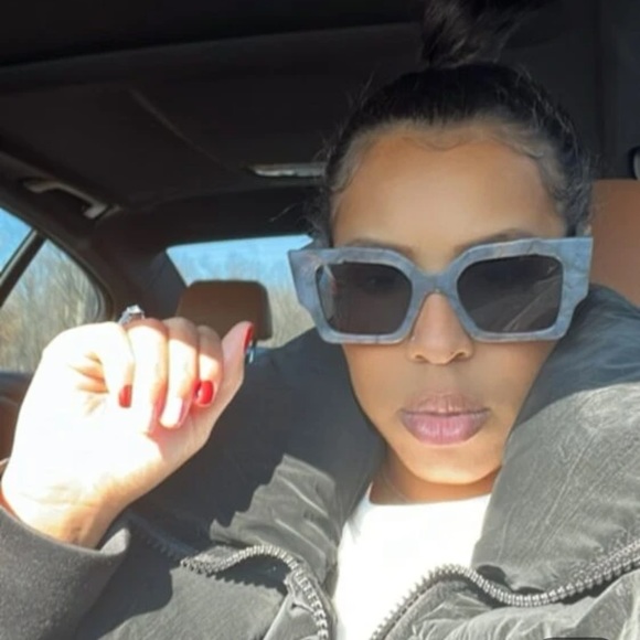 Gray Marble Square Frame Sunglasses - Picture 7 of 7